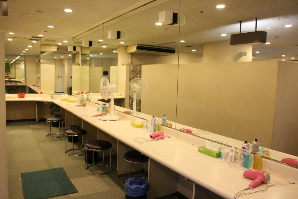 Capsule Hotel Asahi Plaza Shinsaibashi Osaka Dış mekan fotoğraf