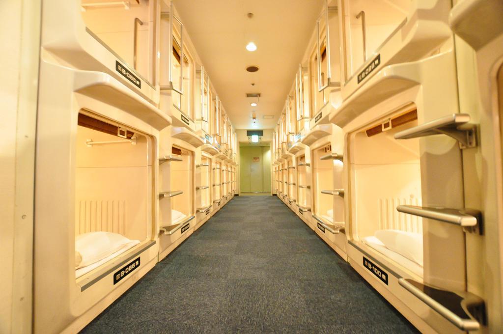 Capsule Hotel Asahi Plaza Shinsaibashi Osaka Dış mekan fotoğraf