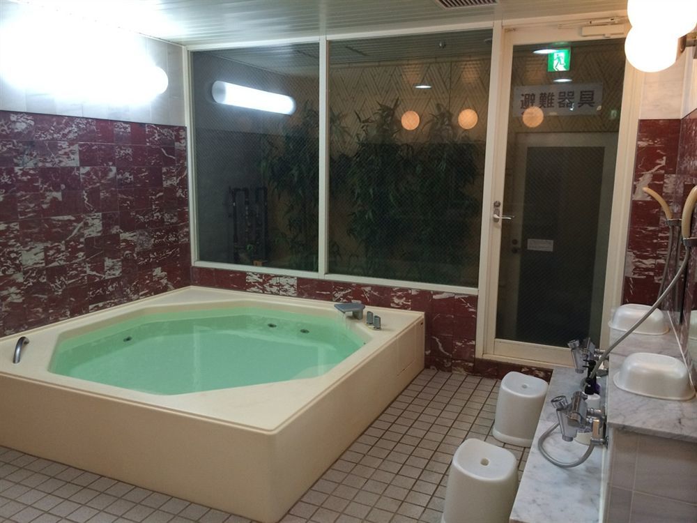 Capsule Hotel Asahi Plaza Shinsaibashi Osaka Dış mekan fotoğraf