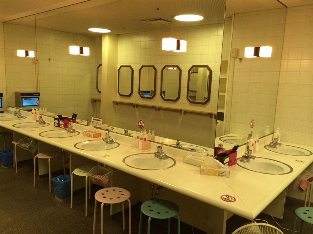 Capsule Hotel Asahi Plaza Shinsaibashi Osaka Dış mekan fotoğraf