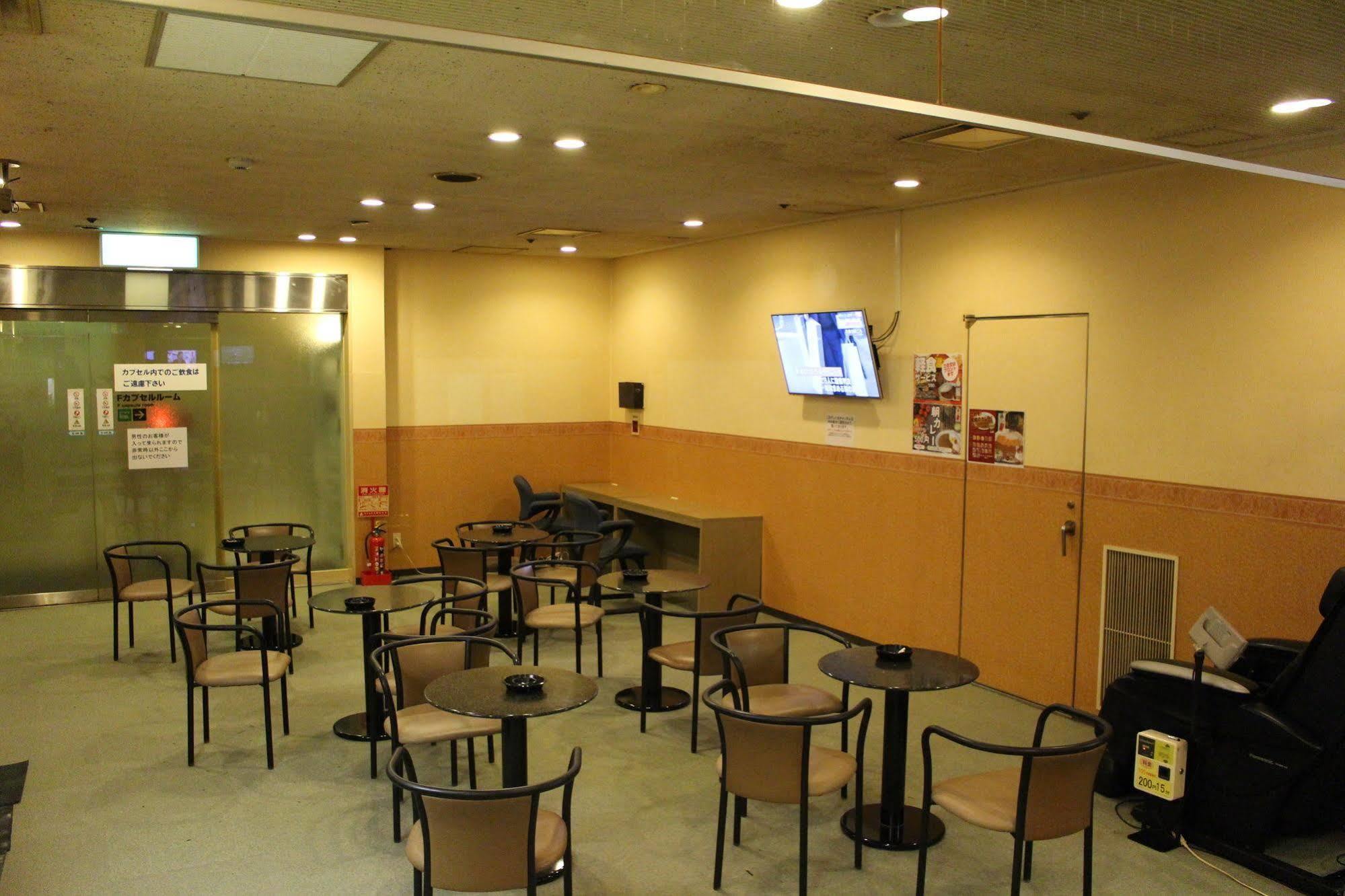 Capsule Hotel Asahi Plaza Shinsaibashi Osaka Dış mekan fotoğraf