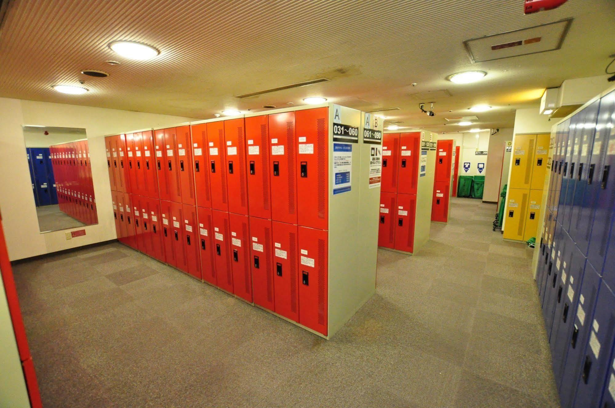 Capsule Hotel Asahi Plaza Shinsaibashi Osaka Dış mekan fotoğraf