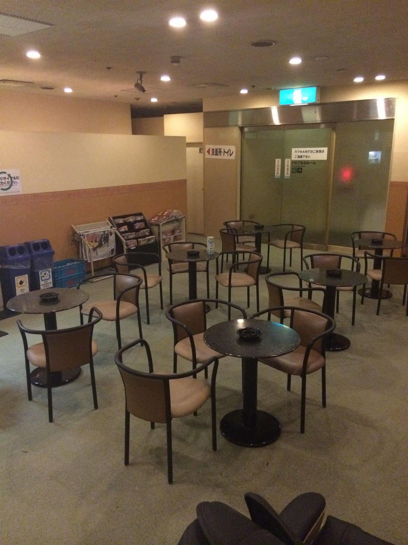 Capsule Hotel Asahi Plaza Shinsaibashi Osaka Dış mekan fotoğraf